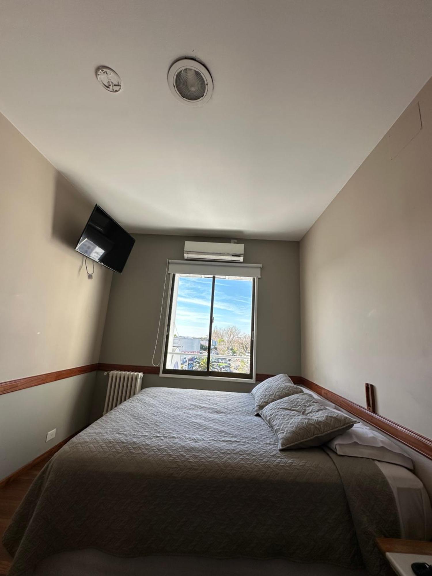 Hotel Vicente López エクステリア 写真
